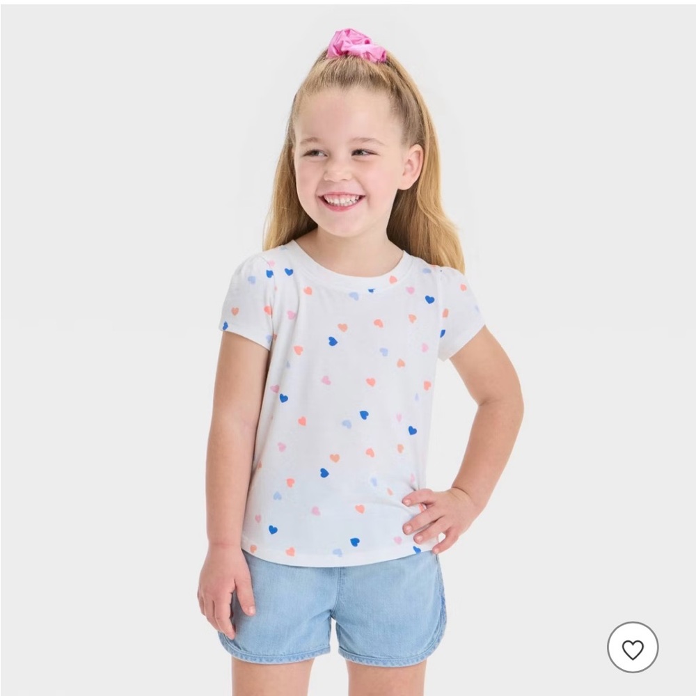 Toddler Girls' Short Sleeve Hearts print T-Shirt White 18M.